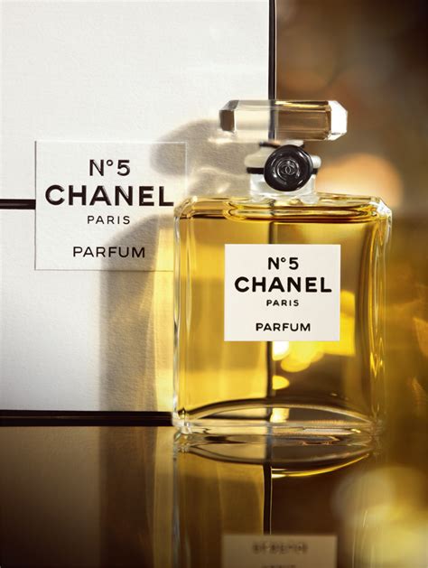 chanel no 5 woody